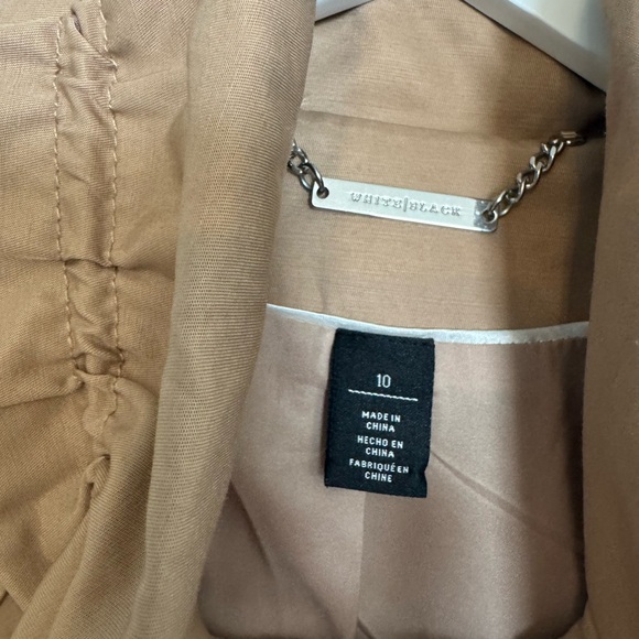 White House Black Market tan jacket - Picture 4 of 4